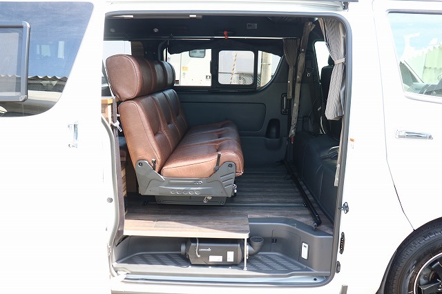 キャンピングカー バンコン ﾊｲｴｰｽ ｹｲﾜｰｸｽ ｸﾗｼｯｸﾊﾞﾝ 4WD