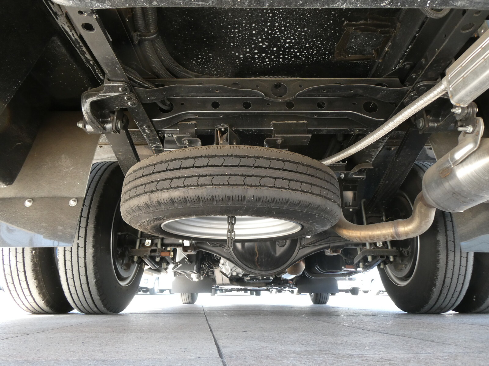 キャンピングカー キャブコン ﾊﾞﾝﾃｯｸ　ｼﾞﾙ520　GDY系ﾘｱﾀﾞﾌﾞﾙﾀｲﾔ　家AC