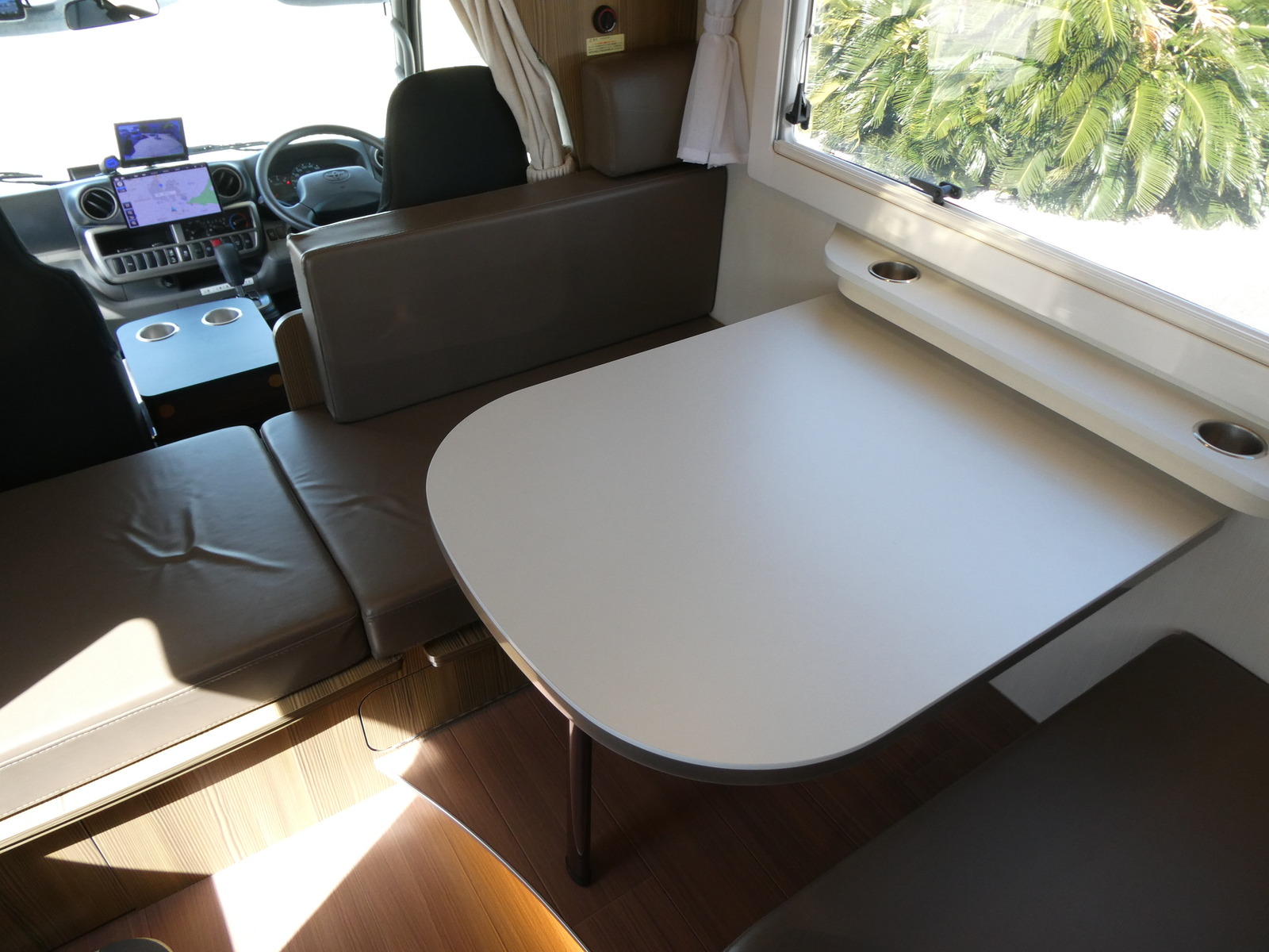 キャンピングカー キャブコン ﾊﾞﾝﾃｯｸ　ｼﾞﾙ520　GDY系ﾘｱﾀﾞﾌﾞﾙﾀｲﾔ　家AC