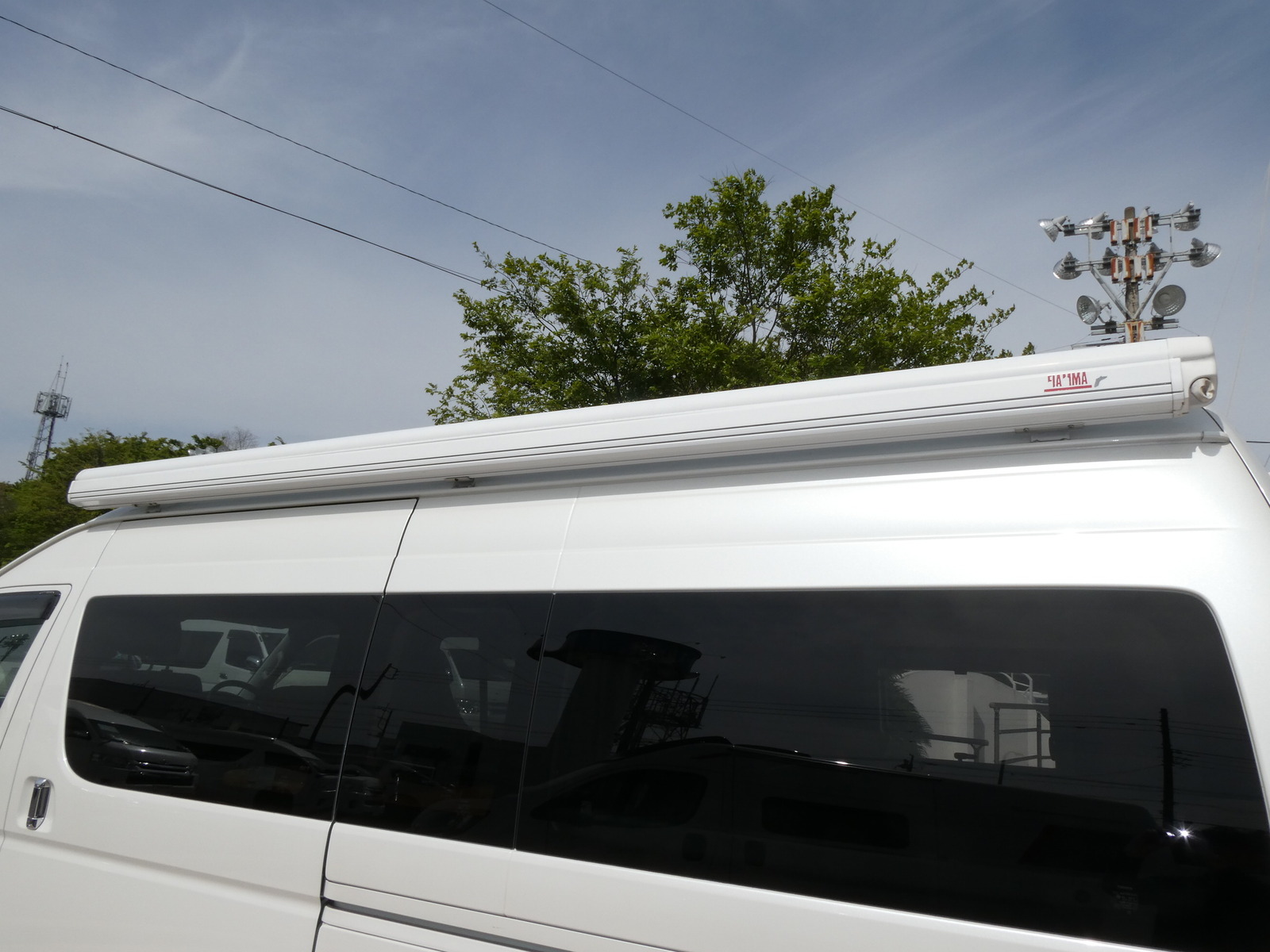 キャンピングカー バンコン ｸﾞﾗﾝﾄﾞｷｬﾋﾞﾝ　ｵﾘｼﾞﾅﾙ　社外ｽｰﾊﾟｰﾁｬｰｼﾞｬｰ