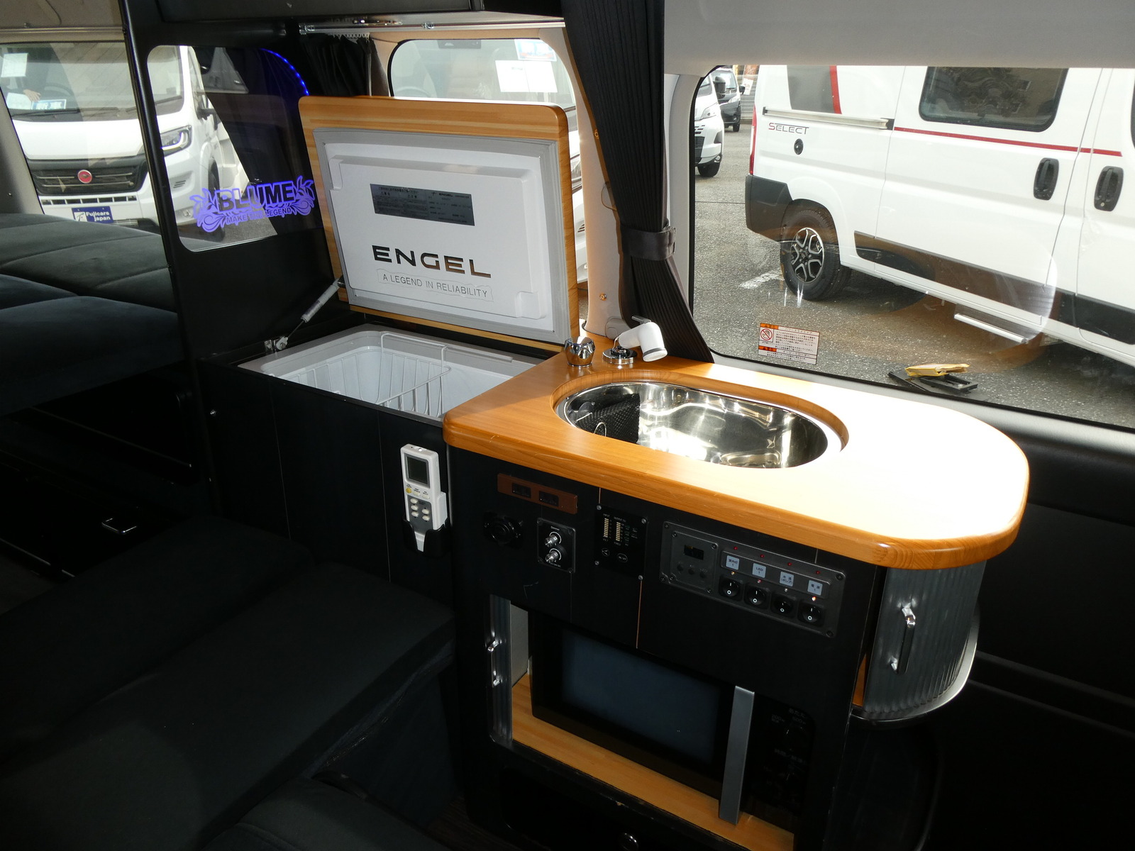 キャンピングカー バンコン ｸﾞﾗﾝﾄﾞｷｬﾋﾞﾝ　ｵﾘｼﾞﾅﾙ　社外ｽｰﾊﾟｰﾁｬｰｼﾞｬｰ