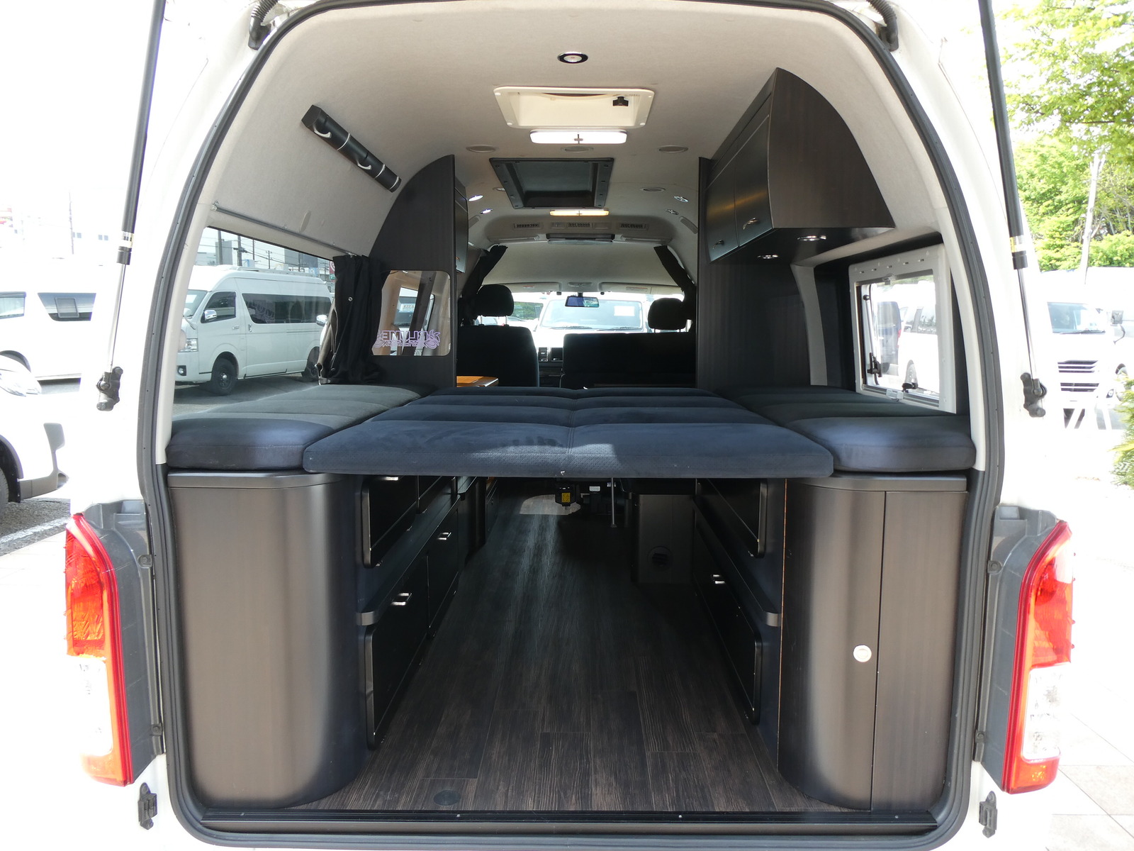 キャンピングカー バンコン ｸﾞﾗﾝﾄﾞｷｬﾋﾞﾝ　ｵﾘｼﾞﾅﾙ　社外ｽｰﾊﾟｰﾁｬｰｼﾞｬｰ