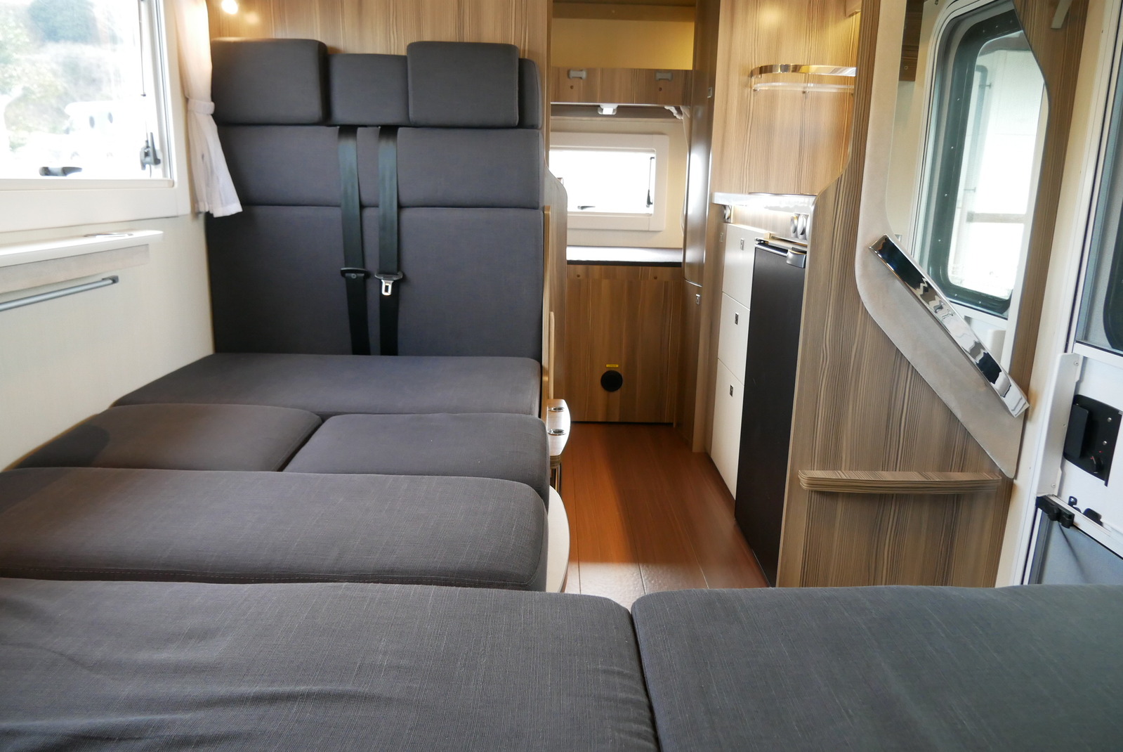 キャンピングカー キャブコン ｶﾑﾛｰﾄﾞﾊﾞﾝﾃｯｸ ｼﾞﾙ520 家ｴｱｺﾝ 4WD