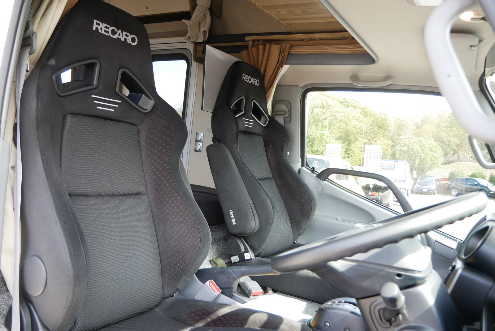 キャンピングカー キャブコン ｶﾑﾛｰﾄﾞﾊﾞﾝﾃｯｸ ｼﾞﾙ520 家ｴｱｺﾝ 4WD