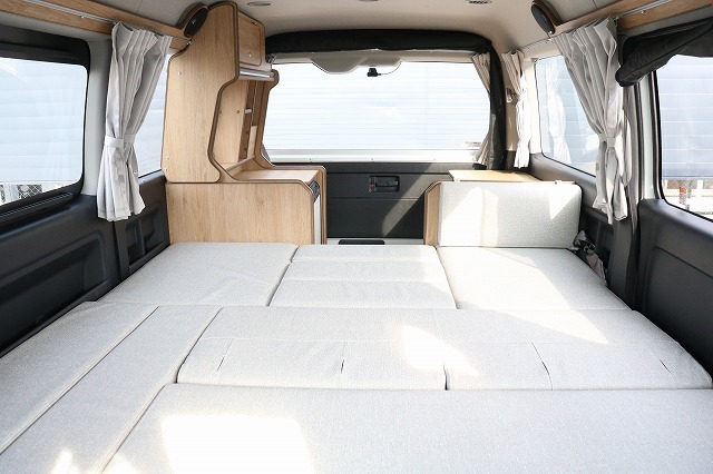 キャンピングカー バンコン ﾊｲｴｰｽ　FOCS DS-F 4WD FFﾋｰﾀｰ