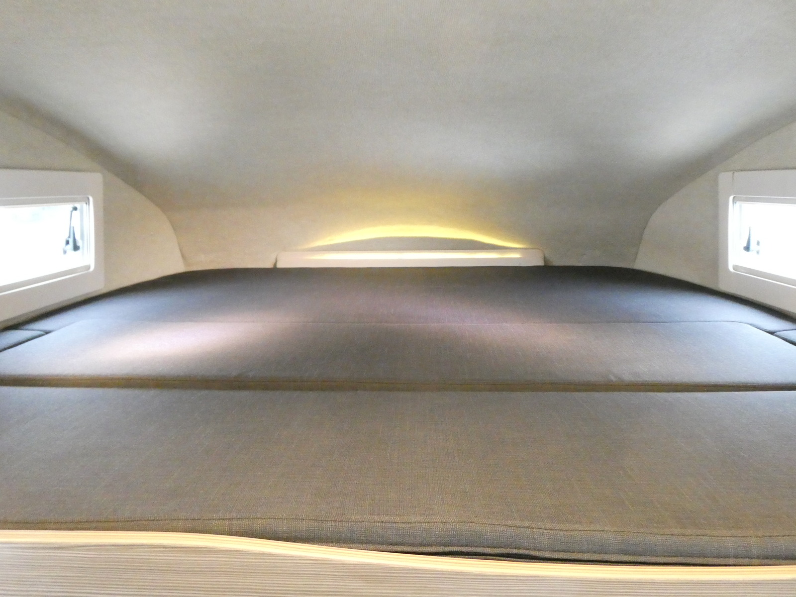 キャンピングカー キャブコン ﾊﾞﾝﾃｯｸ　ｼﾞﾙ　20周年ｱﾆﾊﾞｰｻﾘｰ　限定Fﾊﾞﾝﾊﾟｰ