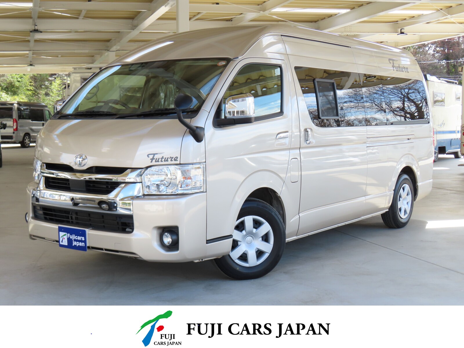 キャンピングカー バンコン ハイエース ビークル フューチャー