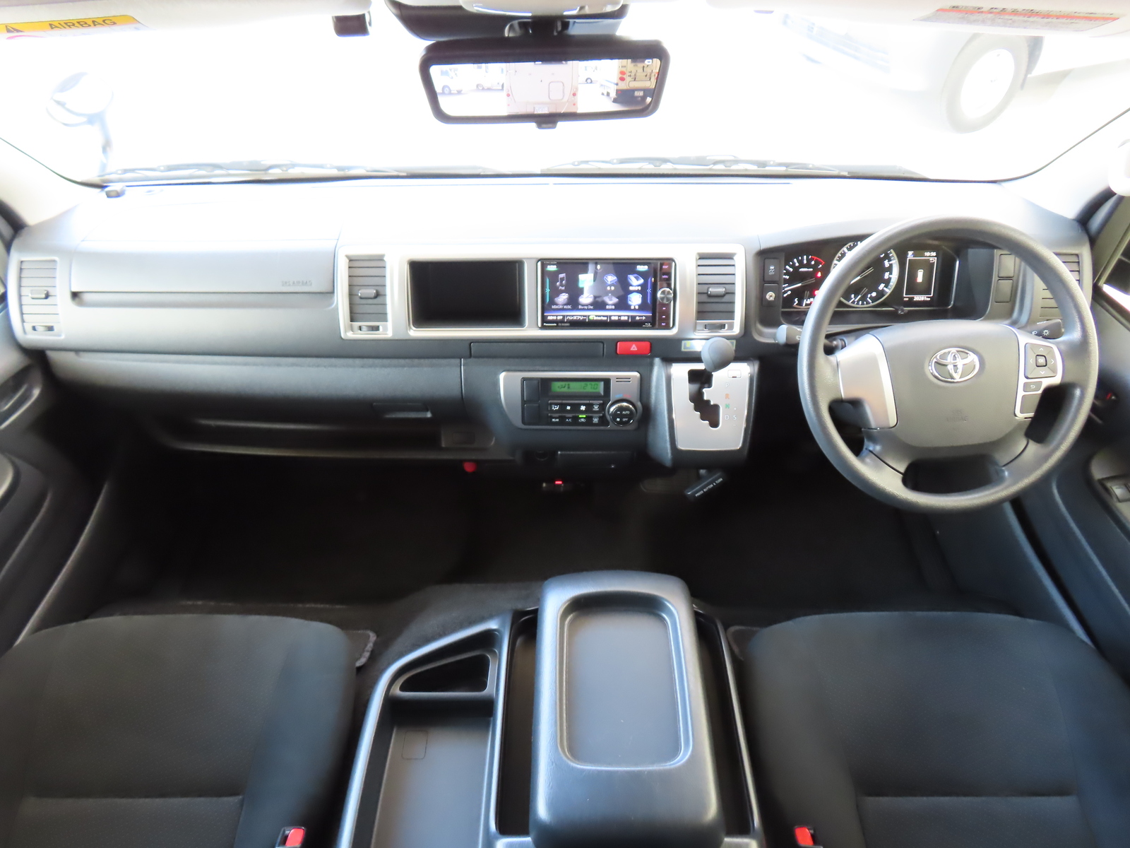 キャンピングカー バンコン ﾊｲｴｰｽ ﾋﾞｰｸﾙ ﾌｭｰﾁｬｰ