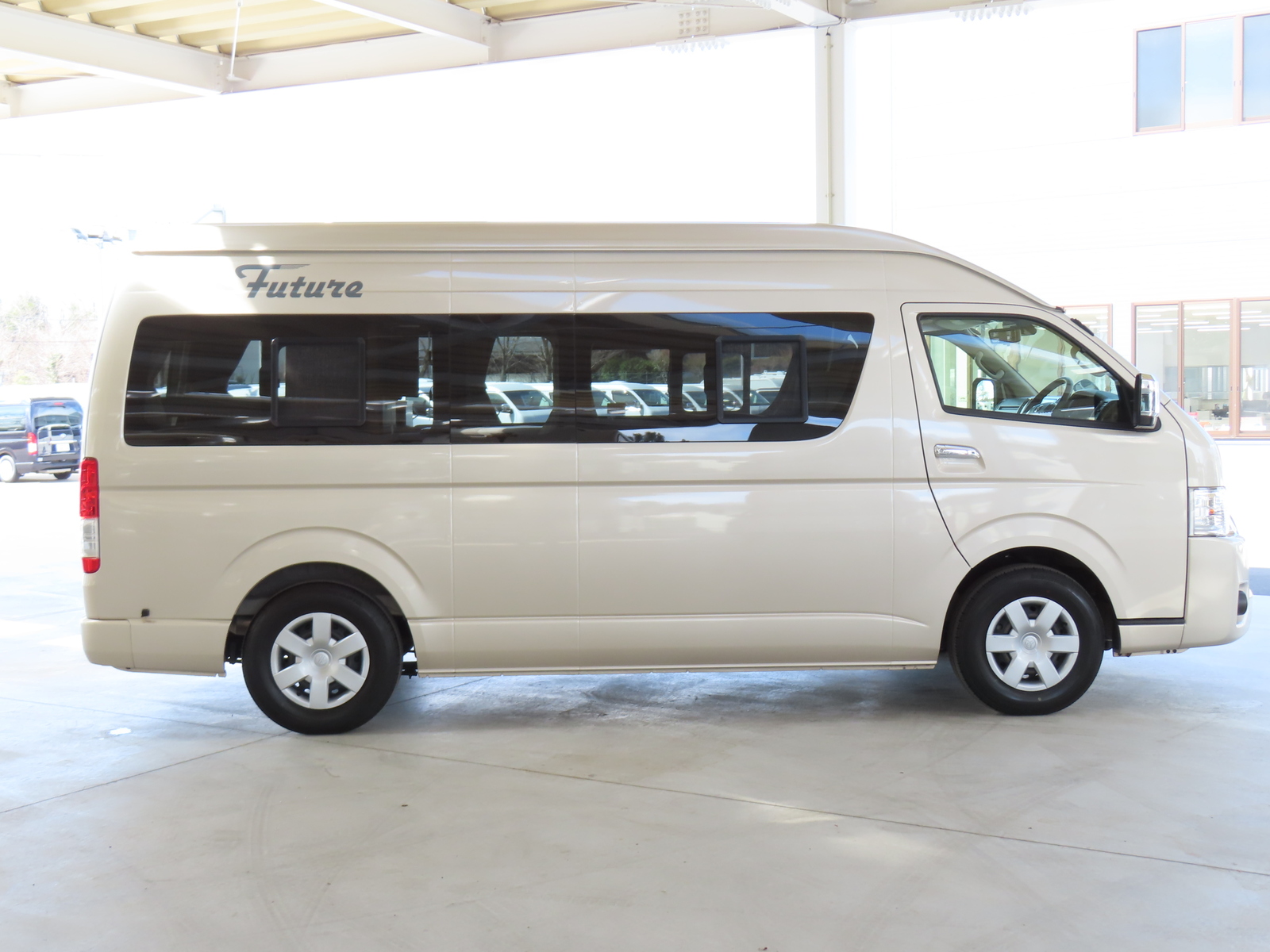 キャンピングカー バンコン ﾊｲｴｰｽ ﾋﾞｰｸﾙ ﾌｭｰﾁｬｰ