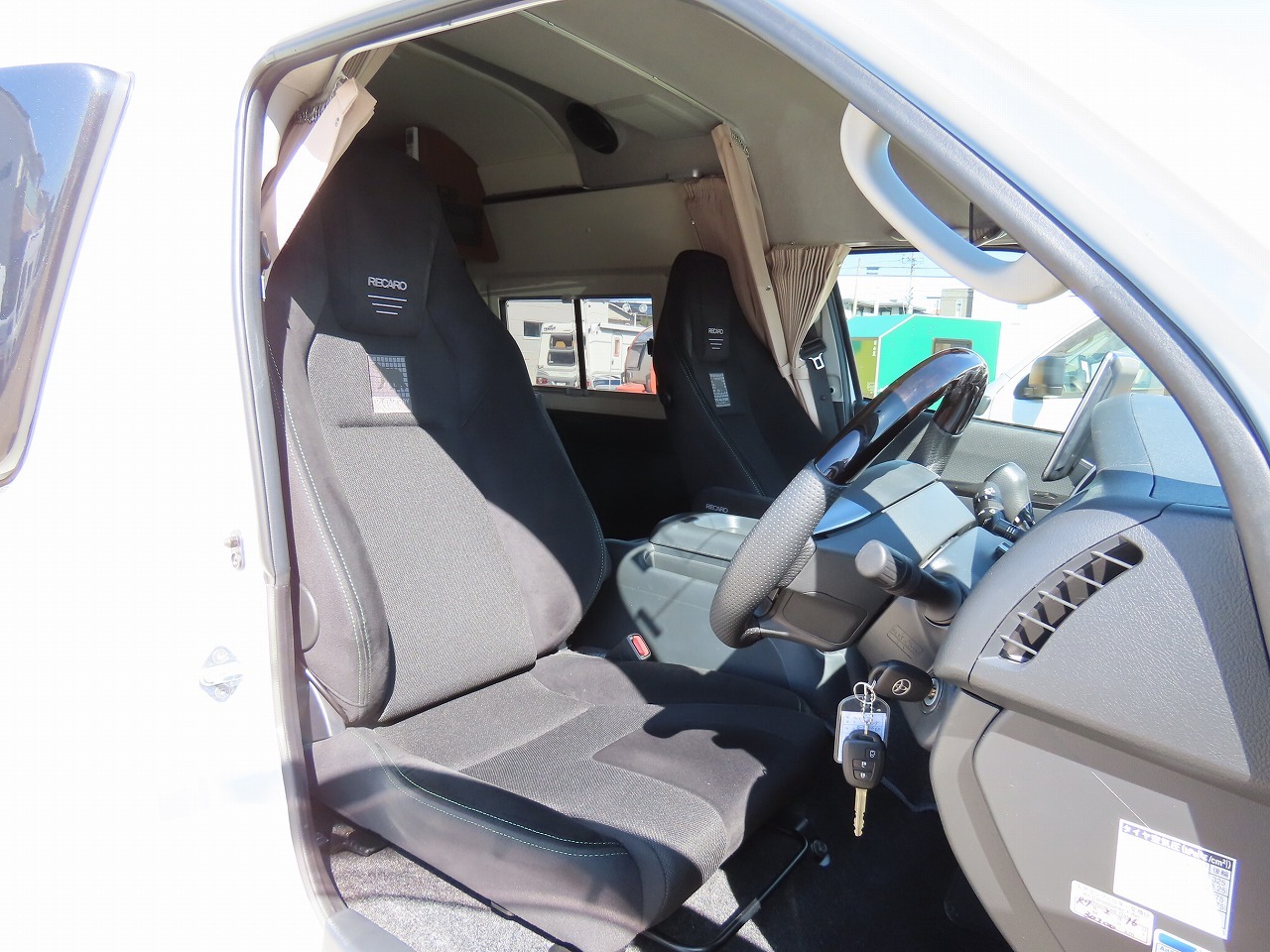 キャンピングカー バンコン ﾊｲｴｰｽ ﾊﾞｰﾃﾞﾝｸﾞﾗﾝﾃﾞ ｶｰｻﾎｰﾑED4WD