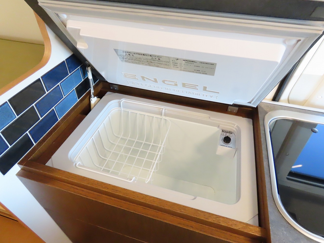 キャンピングカー バンコン ﾊｲｴｰｽ ﾊﾞｰﾃﾞﾝｸﾞﾗﾝﾃﾞ ｶｰｻﾎｰﾑED4WD