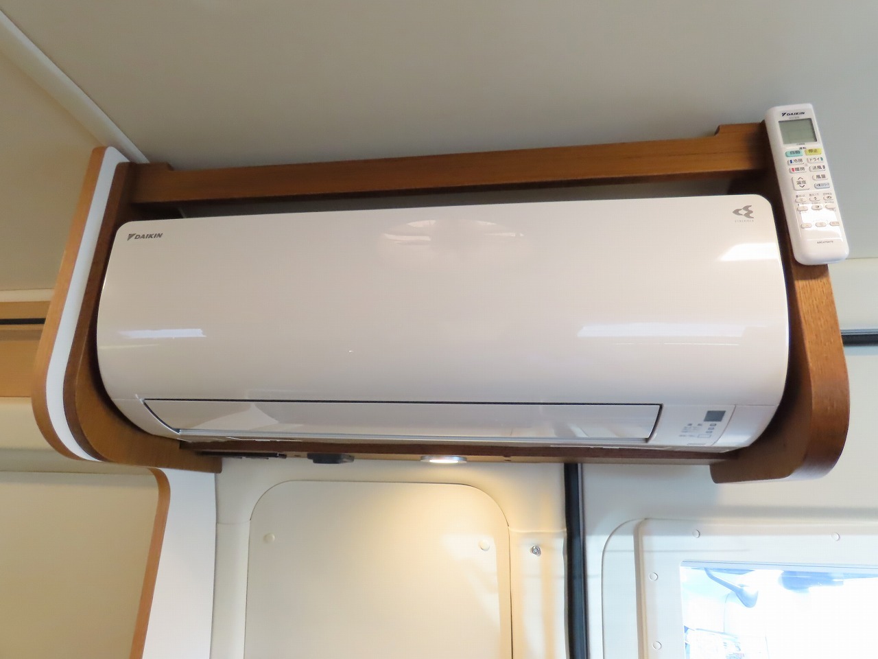 キャンピングカー バンコン ﾊｲｴｰｽ ﾊﾞｰﾃﾞﾝｸﾞﾗﾝﾃﾞ ｶｰｻﾎｰﾑED4WD