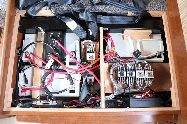 キャンピングカー キャブコン ｶﾑﾛｰﾄﾞ ﾊﾞﾝﾃｯｸｼﾞﾙ520 家庭用ｴｱｺﾝ4WD