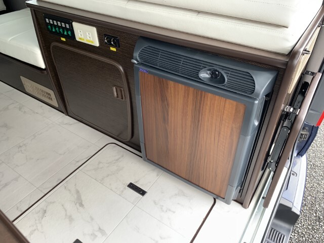 キャンピングカー バンコン RVﾋﾞｯｸﾞﾌｯﾄ ｽｳｨﾝｸﾞ4.7 冷蔵庫 ﾚﾝｼﾞ