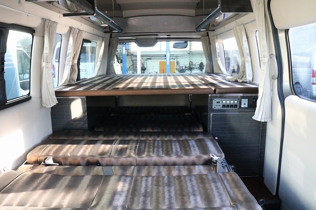 キャンピングカー バンコン NV350 LTｷｬﾝﾊﾟｰ LTｳｫｰｶｰ 4WD