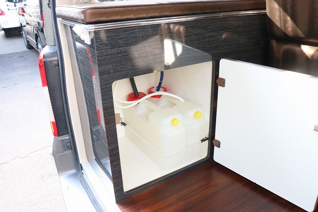 キャンピングカー バンコン NV350 LTｷｬﾝﾊﾟｰ LTｳｫｰｶｰ 4WD