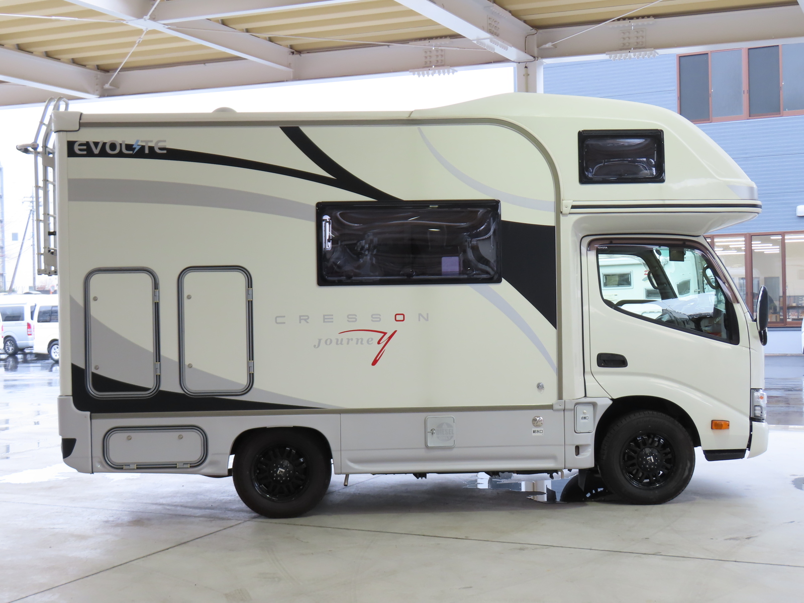 キャンピングカー キャブコン ｶﾑﾛｰﾄﾞ ﾅｯﾂRV ｸﾚｿﾝｼﾞｬｰﾆｰ　軽油