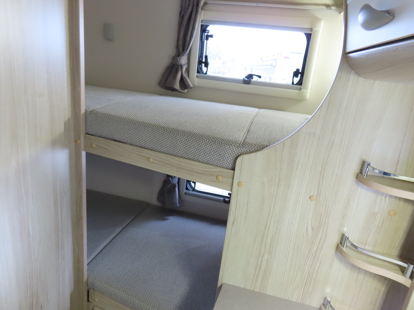 キャンピングカー キャブコン ｶﾑﾛｰﾄﾞ ﾅｯﾂRV ｸﾚｿﾝｼﾞｬｰﾆｰ　軽油