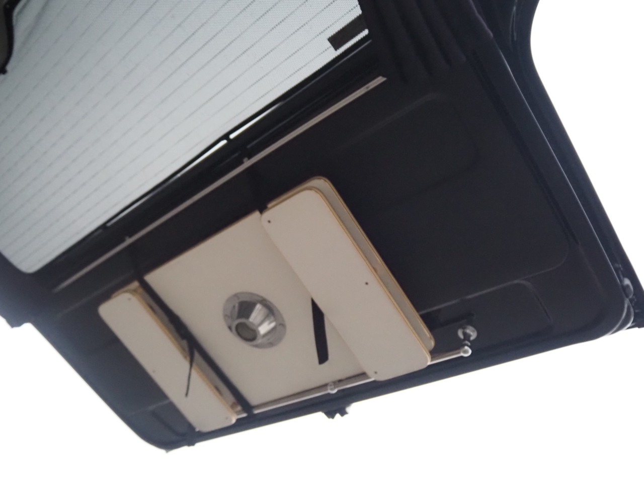 キャンピングカー バンコン ﾊｲｴｰｽ ﾘﾗｯｸｽﾜｺﾞﾝ ｲﾝﾌｨﾆﾃｨ 4WD