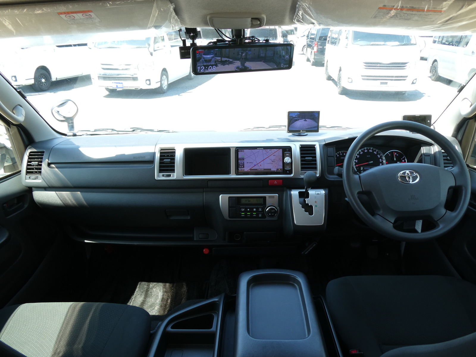 キャンピングカー バンコン ﾄｲﾌｧｸﾄﾘｰ　ﾊﾞｰﾃﾞﾝ　FF　ｿｰﾗｰ　DC冷蔵庫