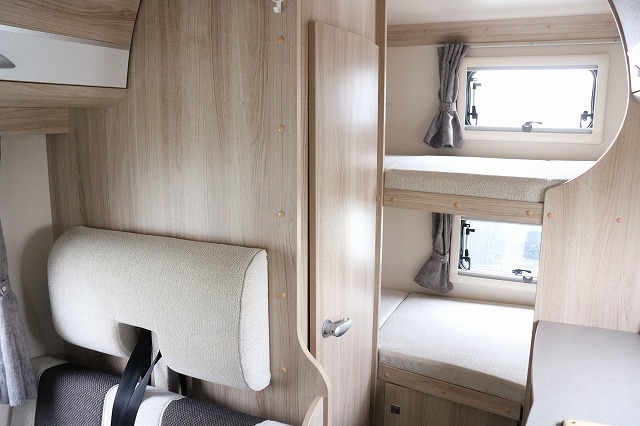 キャンピングカー キャブコン ｶﾑﾛｰﾄﾞﾅｯﾂ ｸﾚｿﾝｼﾞｬｰﾆｰWｴﾎﾞﾗｲﾄ4WD