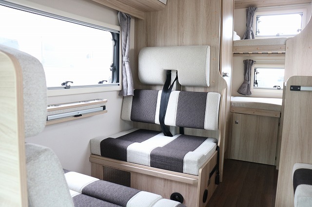 キャンピングカー キャブコン ｶﾑﾛｰﾄﾞﾅｯﾂ ｸﾚｿﾝｼﾞｬｰﾆｰWｴﾎﾞﾗｲﾄ4WD