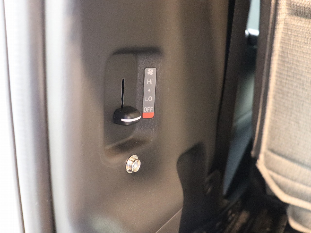 キャンピングカー バンコン ﾊｲｴｰｽ ﾌﾚｯｸｽ ﾓﾋﾞｰﾃﾞｨｯｸNH#02 4WD