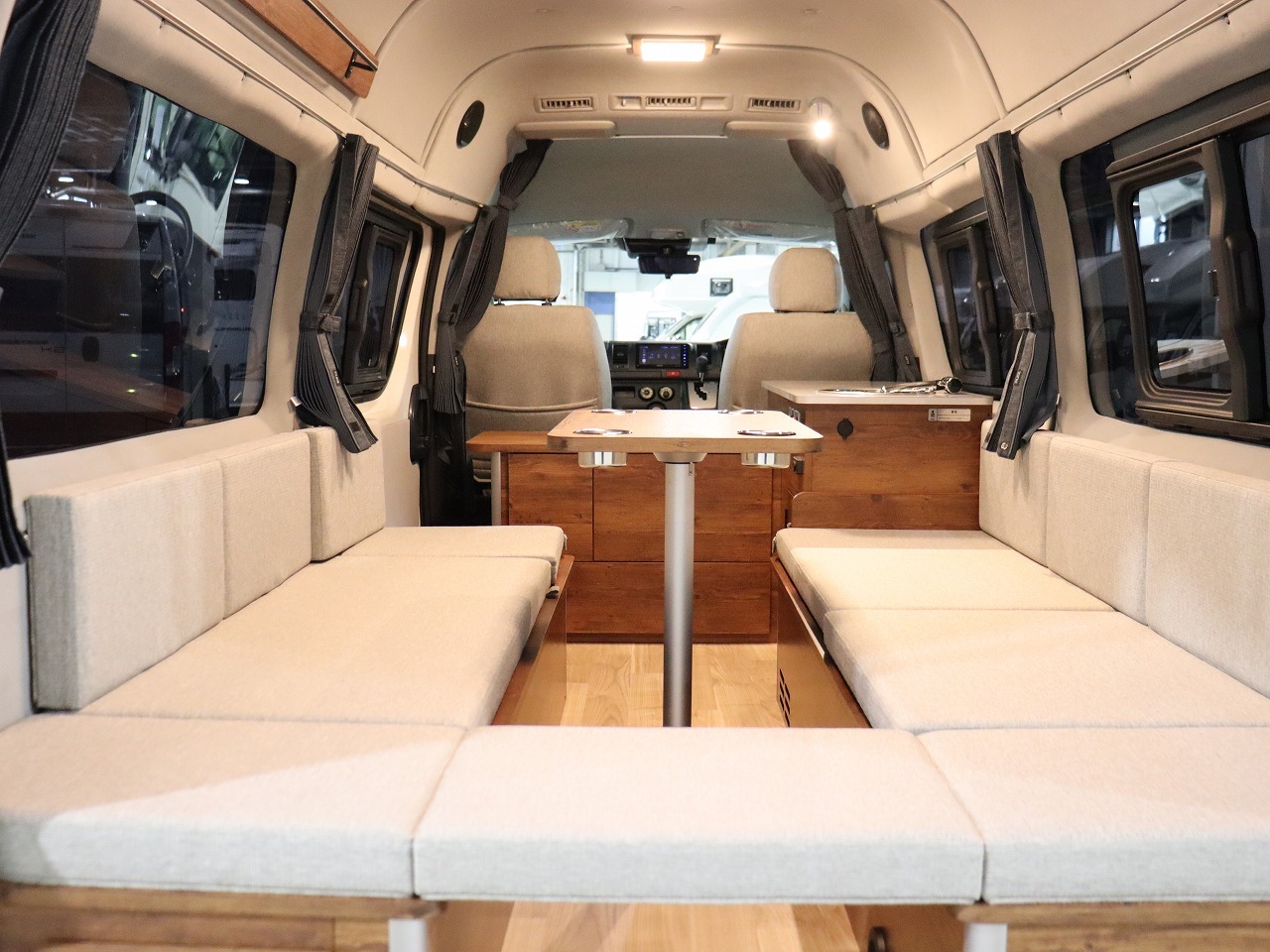 キャンピングカー バンコン ﾊｲｴｰｽ ﾌﾚｯｸｽ ﾓﾋﾞｰﾃﾞｨｯｸNH#02 4WD