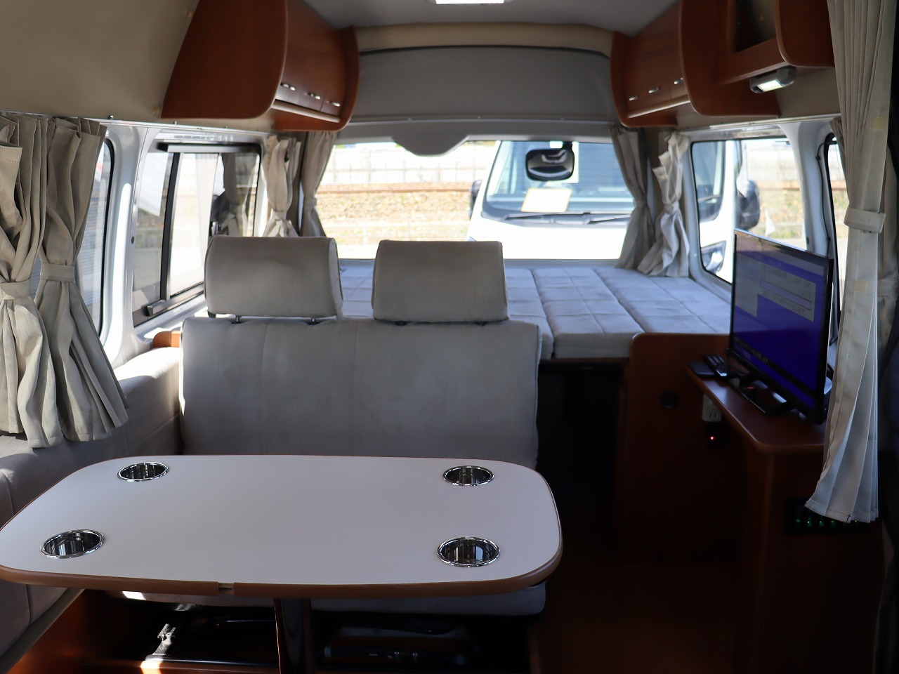 キャンピングカー バンコン ﾊｲｴｰｽ ｵﾘｼﾞﾅﾙｷｬﾝﾊﾟｰ FF･TV