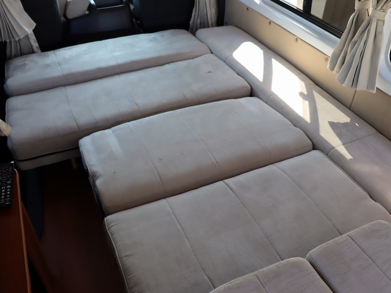 キャンピングカー バンコン ﾊｲｴｰｽ ｵﾘｼﾞﾅﾙｷｬﾝﾊﾟｰ FF･TV