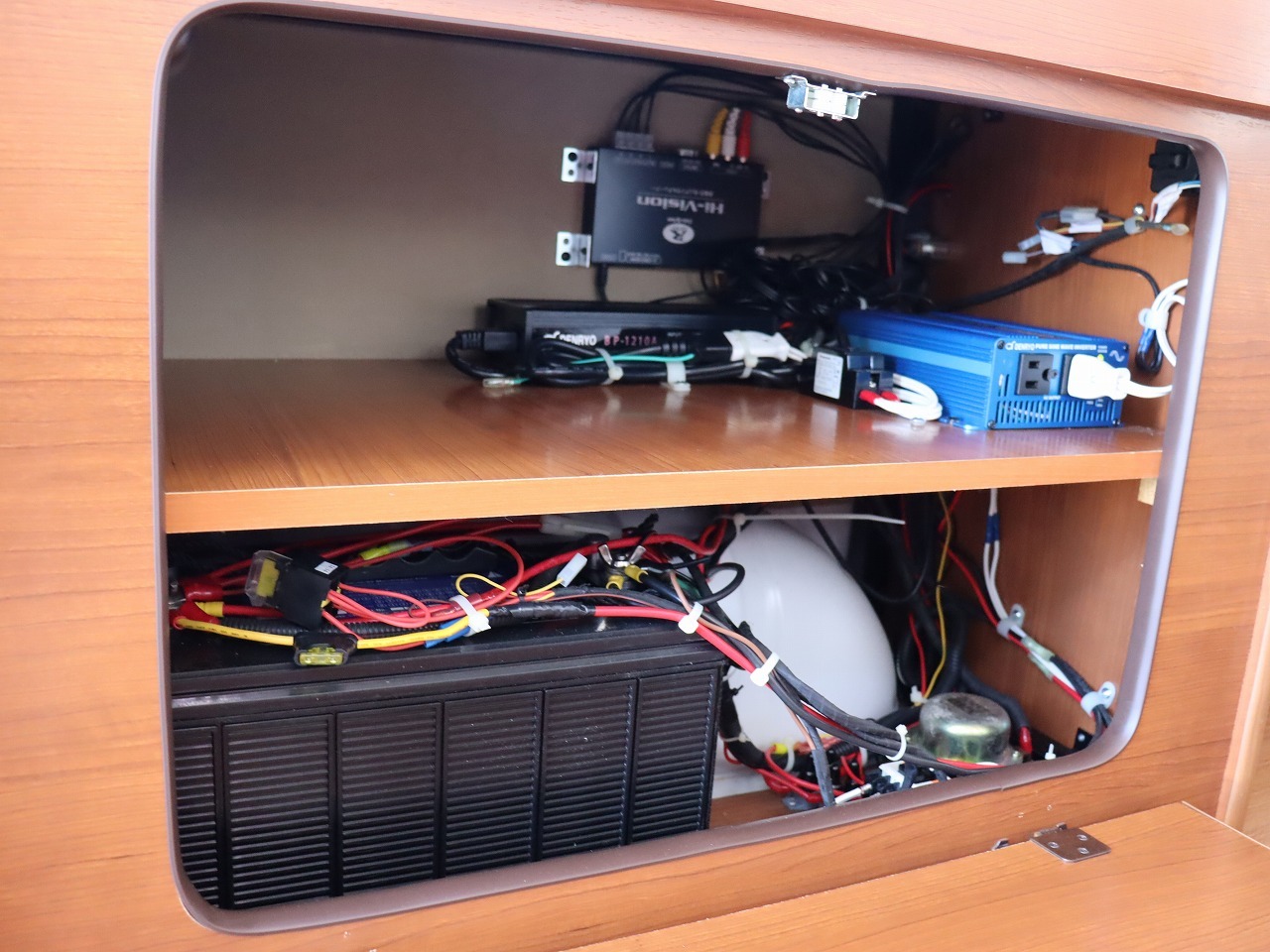 キャンピングカー バンコン ﾊｲｴｰｽ ｵﾘｼﾞﾅﾙｷｬﾝﾊﾟｰ FF･TV