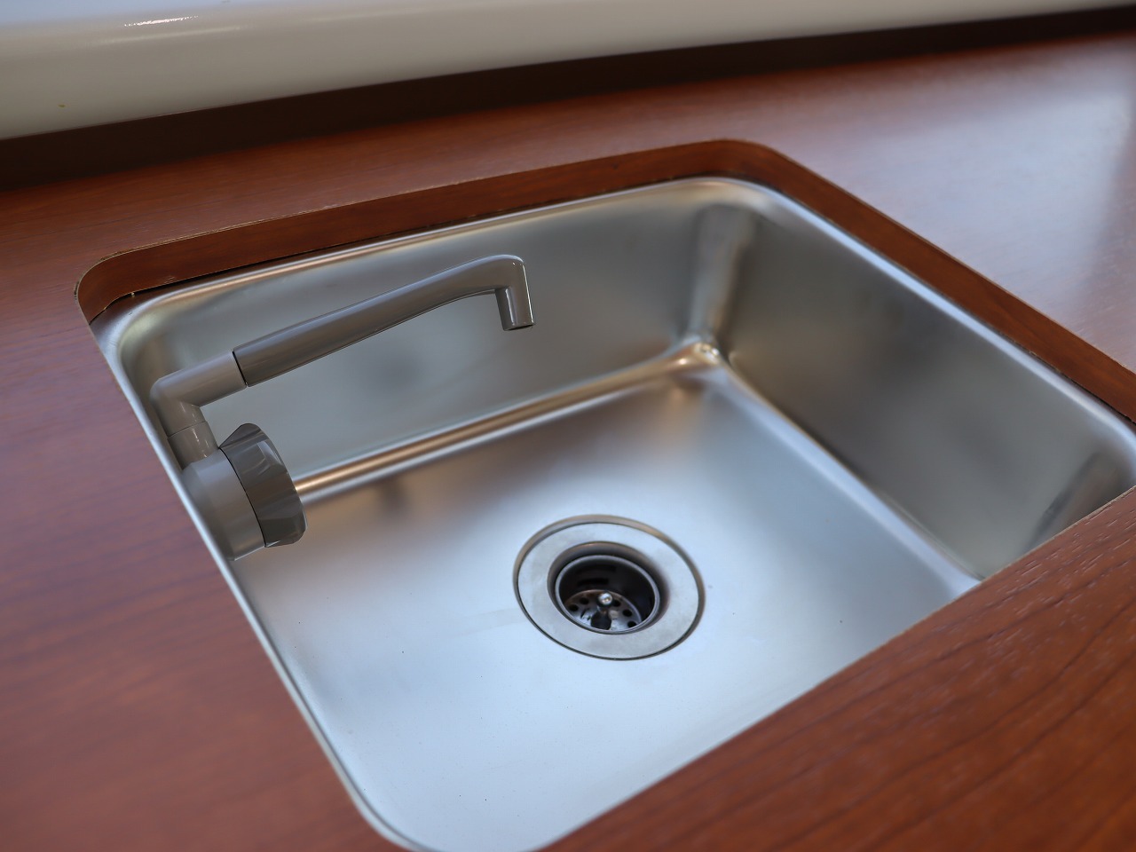 キャンピングカー バンコン ﾊｲｴｰｽ ｵﾘｼﾞﾅﾙｷｬﾝﾊﾟｰ FF･TV