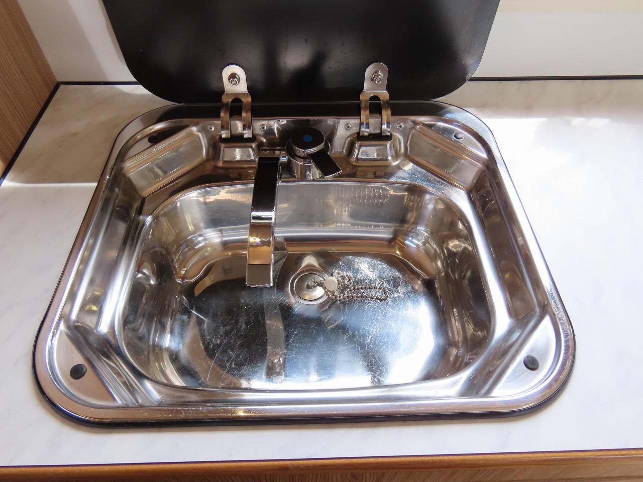 キャンピングカー キャブコン ﾋﾞｰｶﾑ NTB ｸﾚｽﾃｯﾄﾞｱｲﾋﾞｽ 家庭用ｴｱｺﾝ