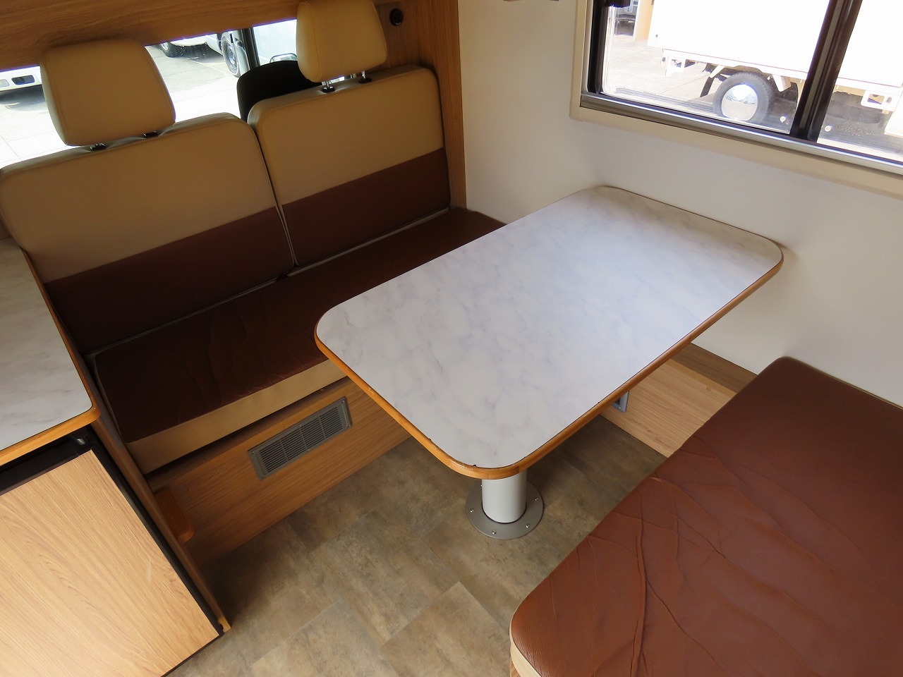 キャンピングカー キャブコン ﾋﾞｰｶﾑ NTB ｸﾚｽﾃｯﾄﾞｱｲﾋﾞｽ 家庭用ｴｱｺﾝ