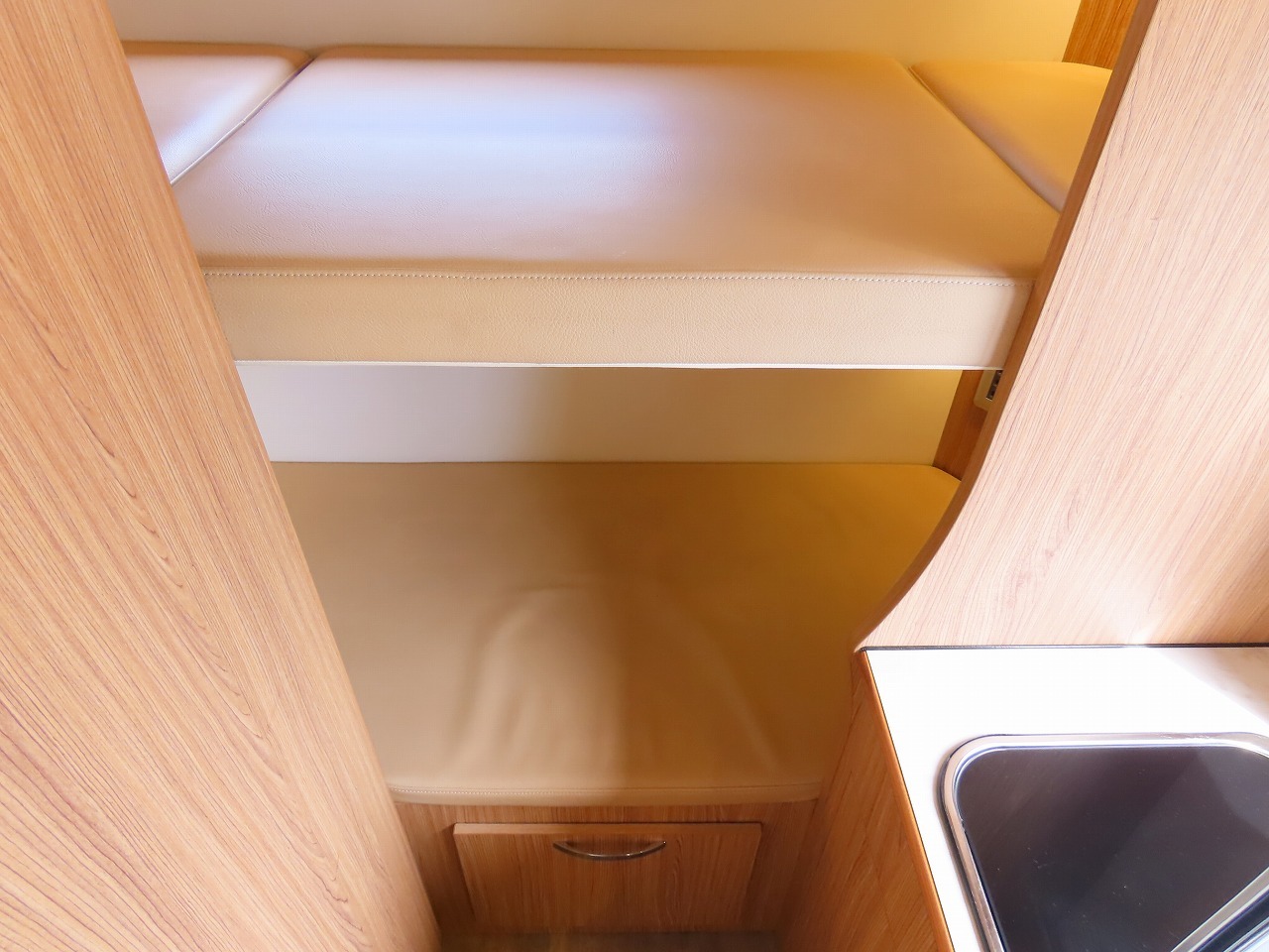 キャンピングカー キャブコン ﾋﾞｰｶﾑ NTB ｸﾚｽﾃｯﾄﾞｱｲﾋﾞｽ 家庭用ｴｱｺﾝ