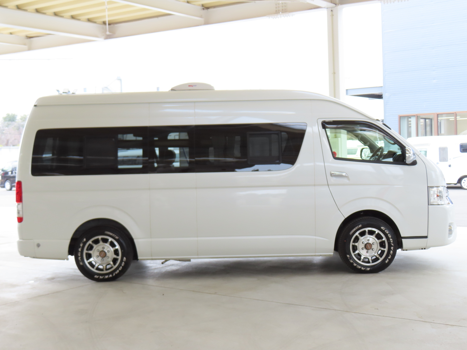 キャンピングカー バンコン ﾊｲｴｰｽ OMC 銀河　ﾘﾁｳﾑ FFﾋｰﾀｰ