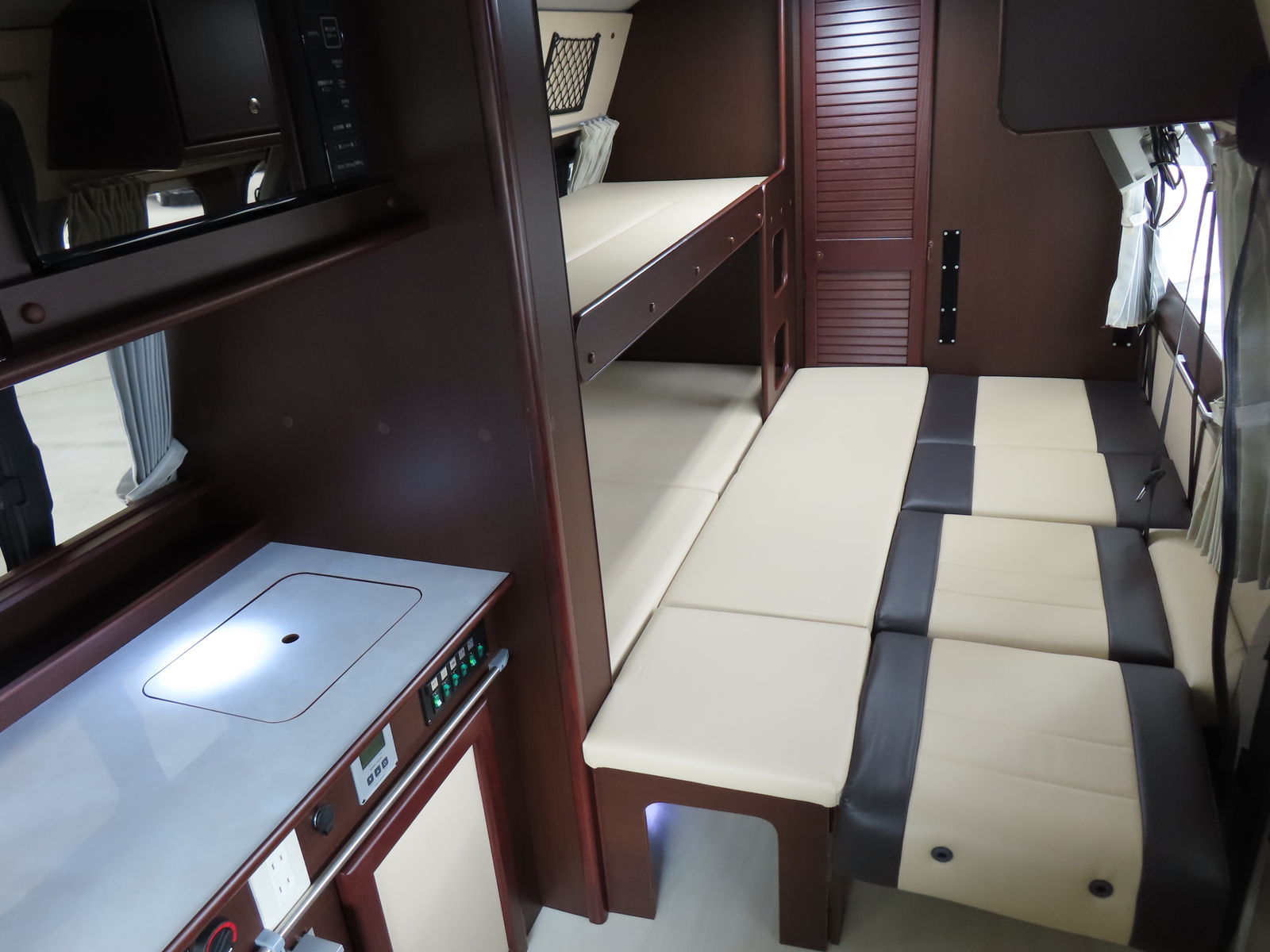 キャンピングカー バンコン ﾊｲｴｰｽ OMC 銀河　ﾘﾁｳﾑ FFﾋｰﾀｰ