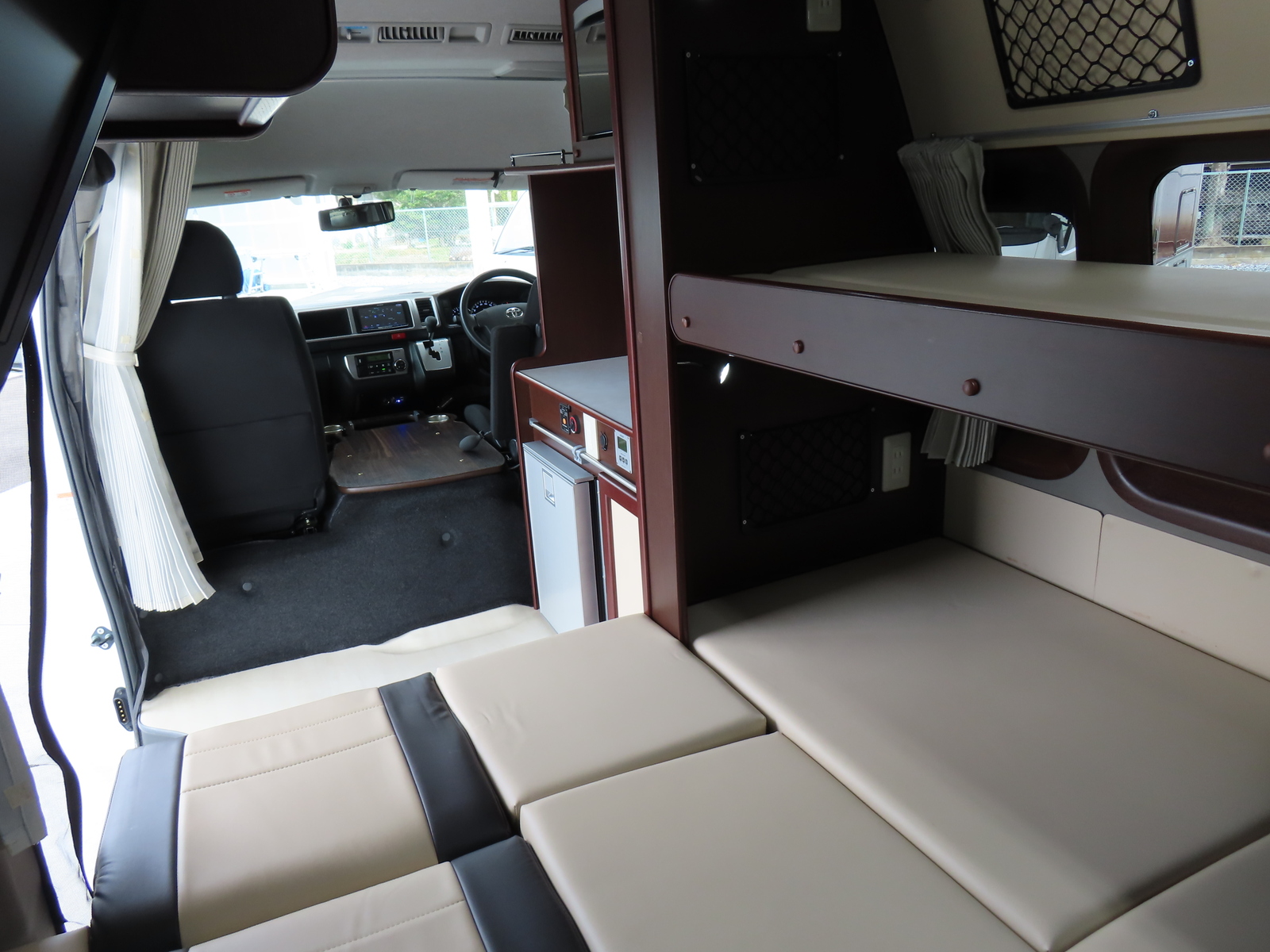 キャンピングカー バンコン ﾊｲｴｰｽ OMC 銀河　ﾘﾁｳﾑ FFﾋｰﾀｰ