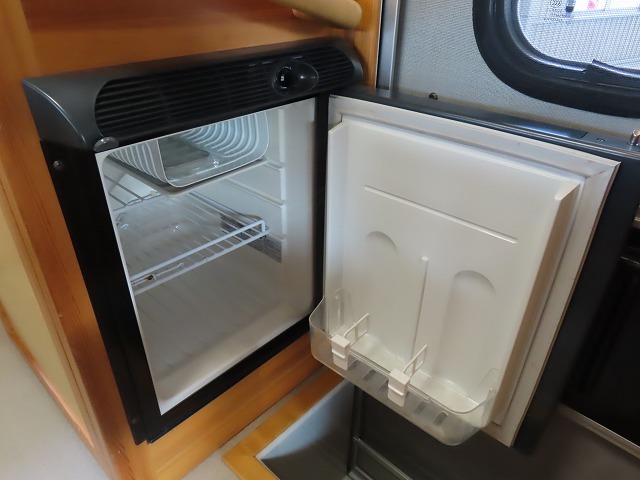 キャンピングカー キャブコン ﾎﾞﾝｺﾞ AtoZ ｱﾐﾃｨ 家庭用ｴｱｺﾝ