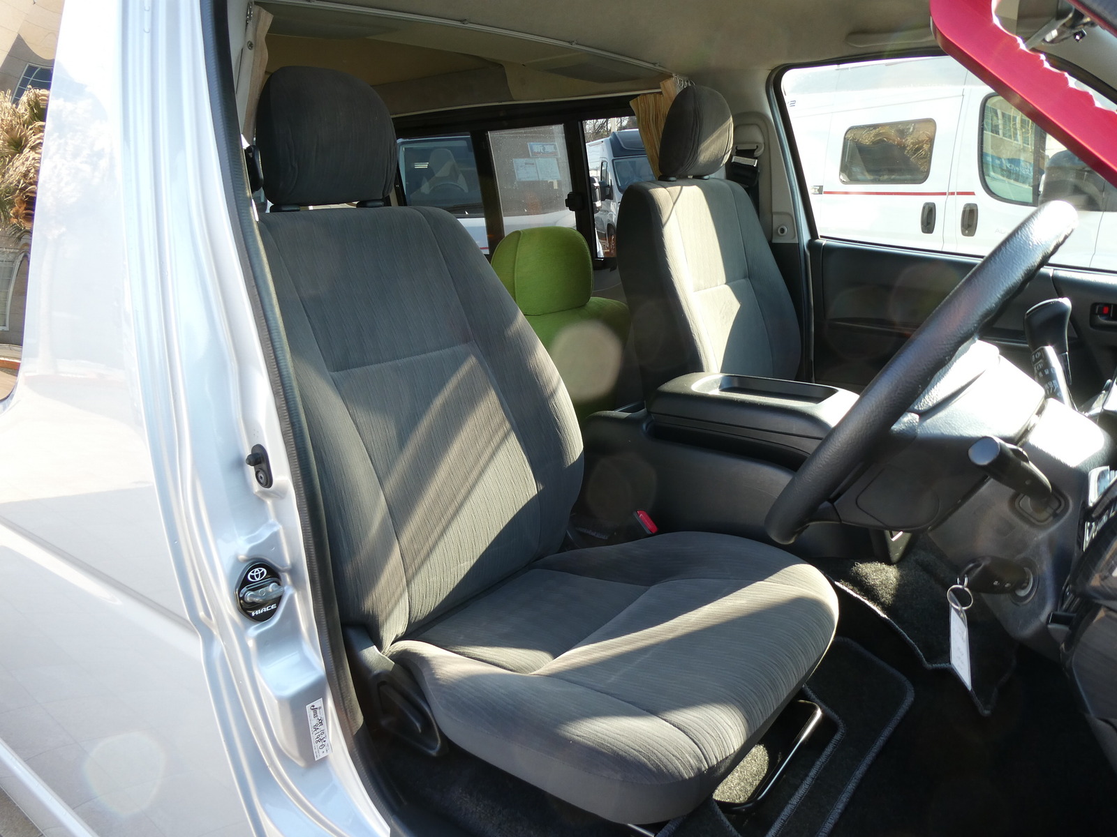 キャンピングカー バンコン ﾄｲﾌｧｸﾄﾘｰ　ﾄｲｽﾞﾎﾞｯｸｽ　Bｶﾒﾗ　ﾐﾗｰ型ﾄﾞﾗﾚｺ