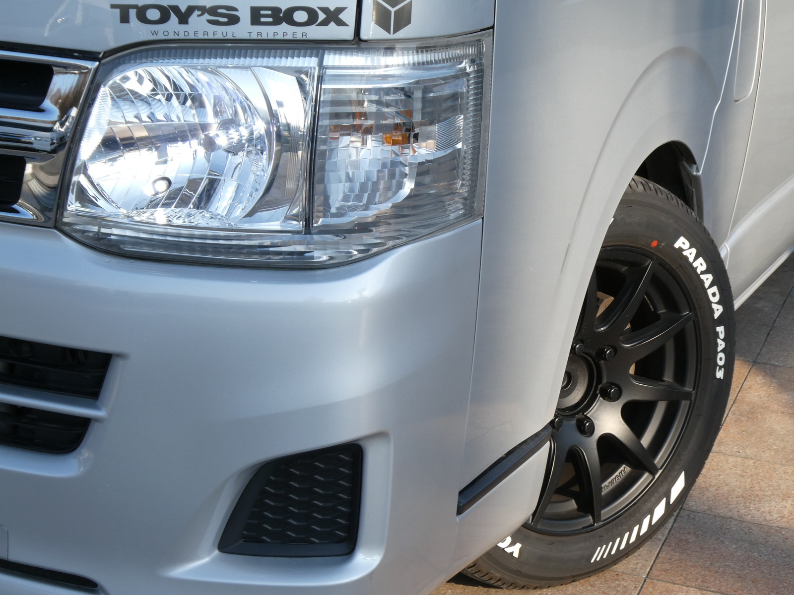 キャンピングカー バンコン ﾄｲﾌｧｸﾄﾘｰ　ﾄｲｽﾞﾎﾞｯｸｽ　Bｶﾒﾗ　ﾐﾗｰ型ﾄﾞﾗﾚｺ