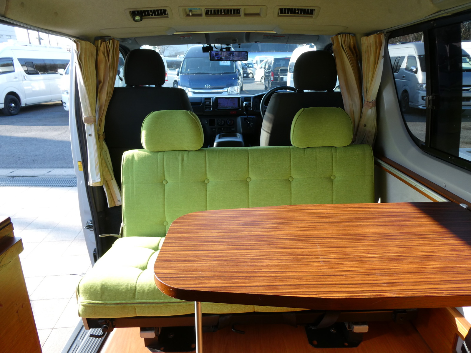 キャンピングカー バンコン ﾄｲﾌｧｸﾄﾘｰ　ﾄｲｽﾞﾎﾞｯｸｽ　Bｶﾒﾗ　ﾐﾗｰ型ﾄﾞﾗﾚｺ