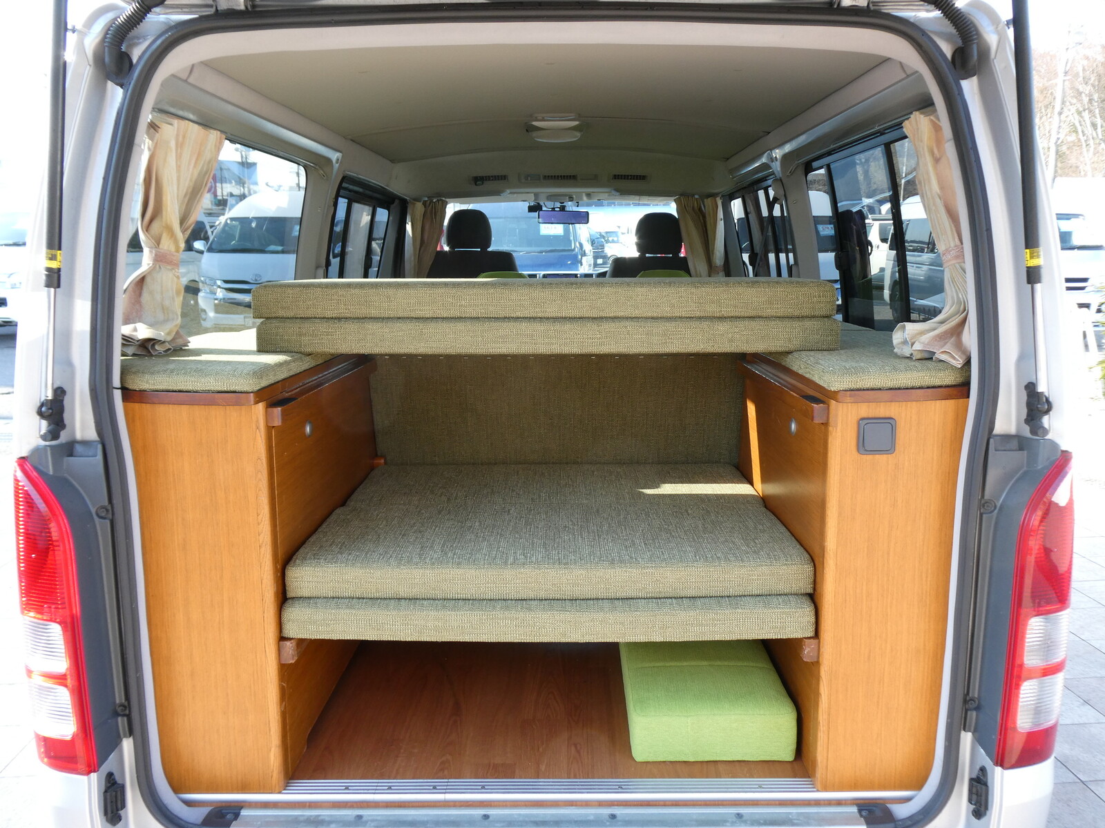 キャンピングカー バンコン ﾄｲﾌｧｸﾄﾘｰ　ﾄｲｽﾞﾎﾞｯｸｽ　Bｶﾒﾗ　ﾐﾗｰ型ﾄﾞﾗﾚｺ