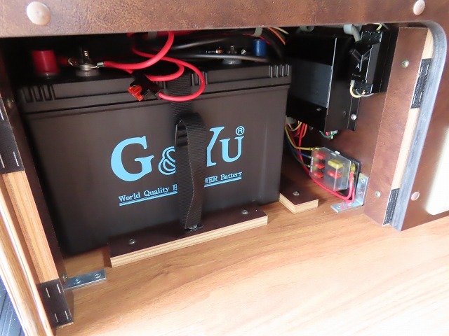 キャンピングカー バンコン ﾊｲｴｰｽ ﾊﾞﾝﾚﾎﾞVR470 ﾀｲﾌﾟ1 FFﾋｰﾀｰ