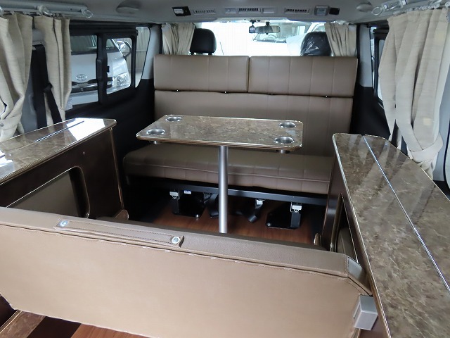 キャンピングカー バンコン ﾊｲｴｰｽ ﾊﾞﾝﾚﾎﾞVR470 ﾀｲﾌﾟ1 FFﾋｰﾀｰ