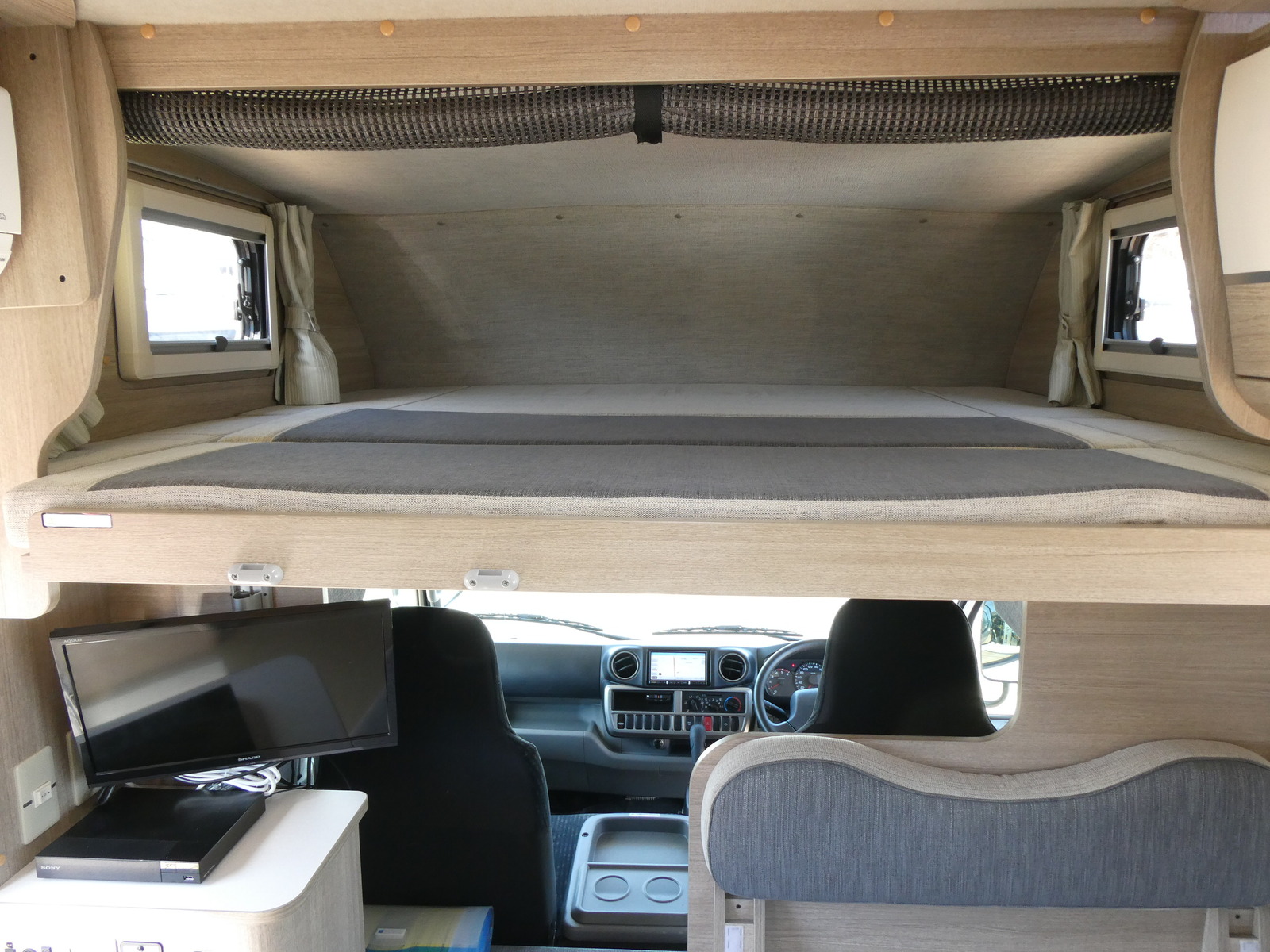 キャンピングカー キャブコン 東和ﾓｰﾀｰｽ　ｳﾞｫｰﾝﾉｲﾝR2B(KDY系)家ｴｱｺﾝ