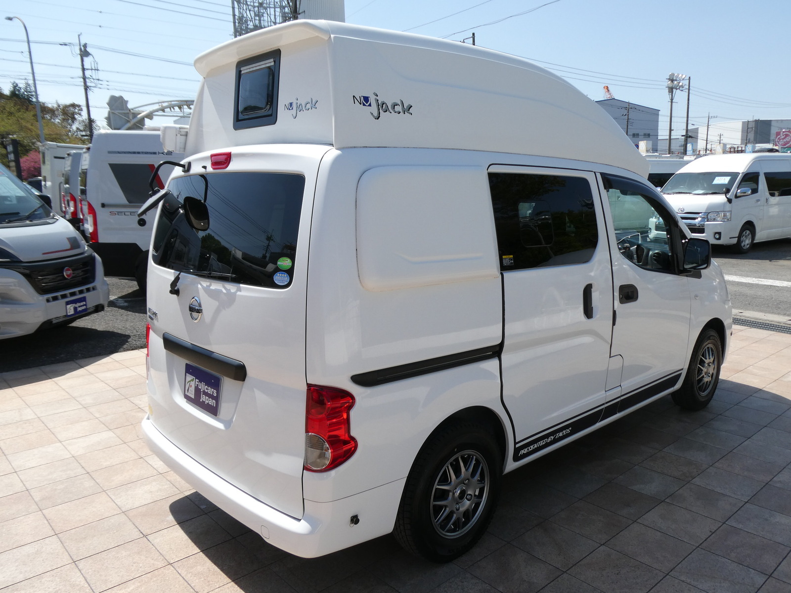 キャンピングカー バンコン ﾀｺｽ　ｼﾞｬｯｸ　FF新品取り付け済み