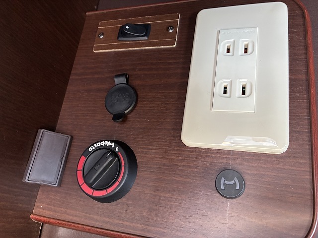 キャンピングカー バンコン ﾊｲｴｰｽ OMC ｶｰｺﾞﾌﾟﾗｽ FFﾋｰﾀｰ