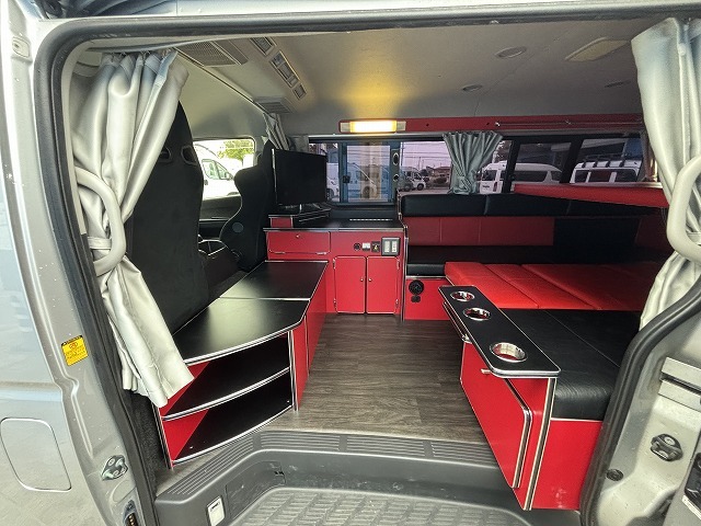 キャンピングカー バンコン ﾊｲｴｰｽ かｰいんてりあ高橋 ﾘﾗｯｸｽﾜｺﾞﾝ