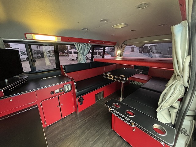 キャンピングカー バンコン ﾊｲｴｰｽ かｰいんてりあ高橋 ﾘﾗｯｸｽﾜｺﾞﾝ